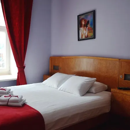 Chopin Boutique 아파트호텔 4*