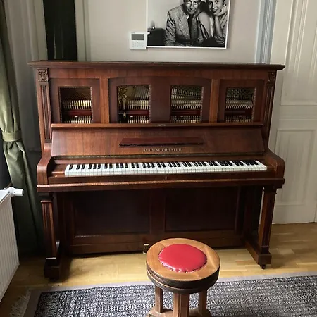 Chopin Boutique