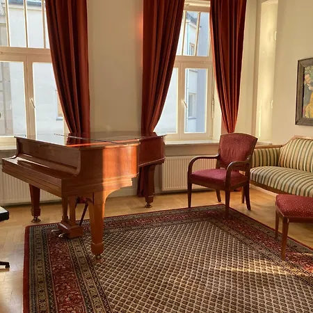 Chopin Boutique شقة فندقية 4*