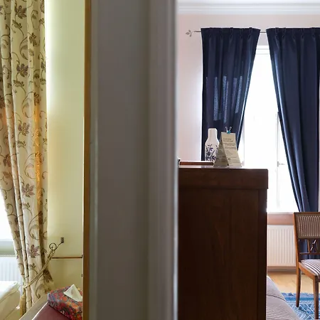 Chopin Boutique 아파트호텔 4*