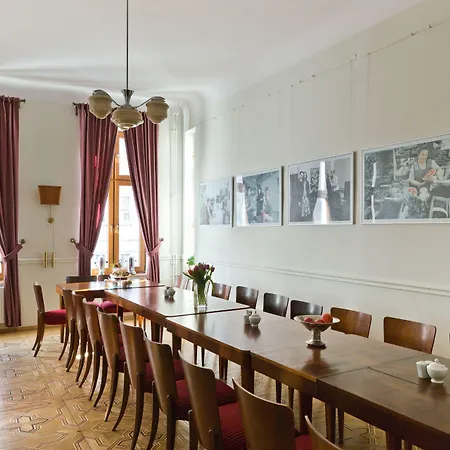 Chopin Boutique 4* وارسو