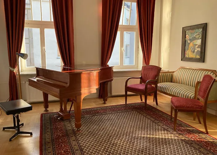 Chopin Boutique Aparthotel 4*