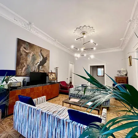 Chopin Boutique Aparthotel 4*